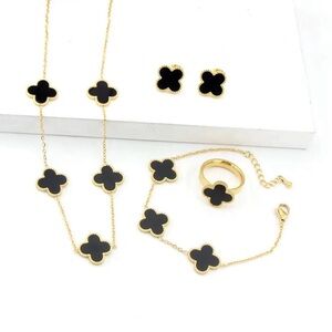 Elegant Black and Gold Clover Necklace